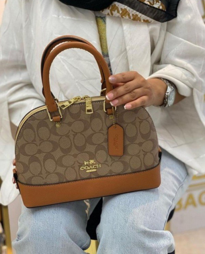 كيف كوچ سايز متوسط طرح نيم گرد مدل آلما (فول پك،مستر كواليتى)